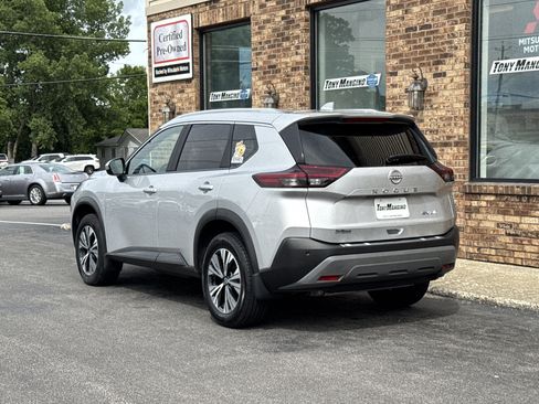 Used 2023 Nissan Rogue SV w/ SV Premium B Package AWD/4WD image 3