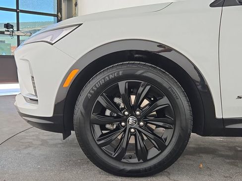 Used 2025 Buick Envista Sport Touring image 37