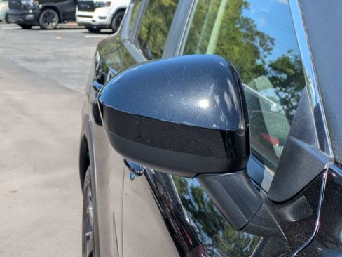 Used 2024 Nissan Rogue SV FWD image 11