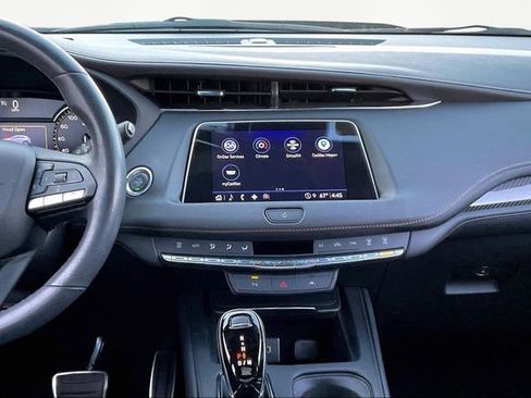 Used 2023 Cadillac XT4 Sport image 9