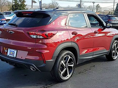 Used 2023 Chevrolet TrailBlazer RS w/ Sun and Liftgate Package image 8