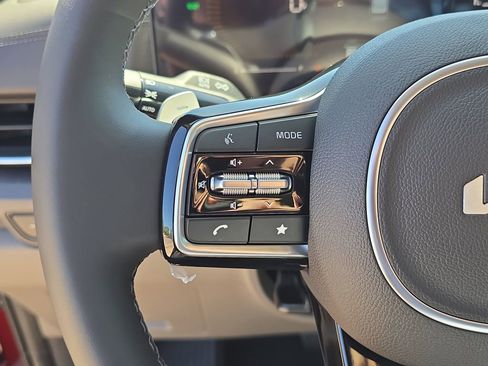 New 2026 Kia Carnival EX image 31