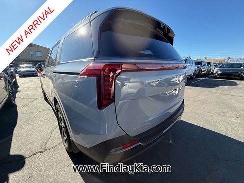 Certified 2025 Kia Carnival SX Prestige image 4