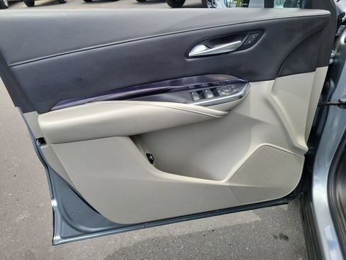 Certified 2023 Cadillac XT4 Luxury w/ Cold Weather Package FWD image 21