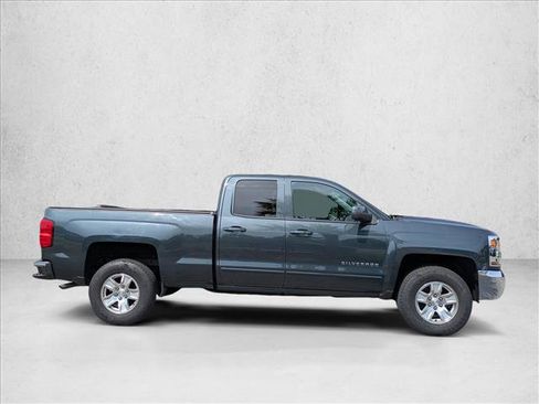 Used 2017 Chevrolet Silverado 1500 LT w/ All Star Edition AWD/4WD image 4