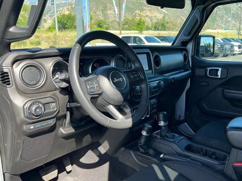 Used 2023 Jeep Wrangler Unlimited AWD/4WD image 26