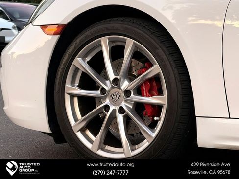 Used 2017 Porsche 718 Boxster RWD image 23