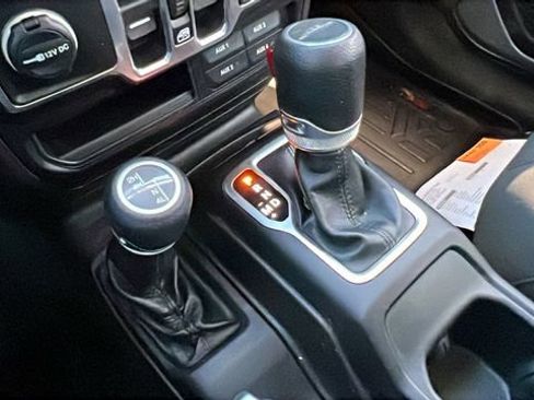 Used 2020 Jeep Gladiator Sport w/ Quick Order Package 24S image 30