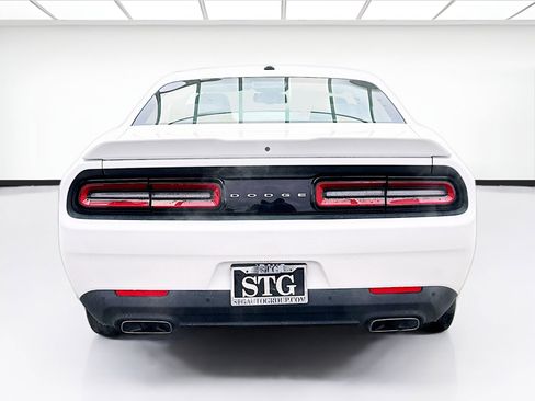 Used 2019 Dodge Challenger R/T image 5
