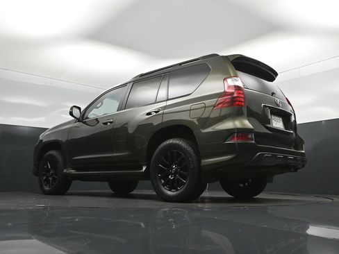 Used 2022 Lexus GX 460 w/ Black Line Special Edition AWD/4WD image 40