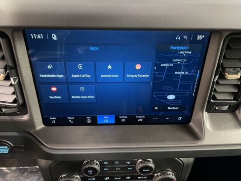 New 2026 Ford Bronco Badlands image 9