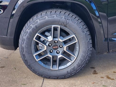 New 2026 GMC Terrain AT4 w/ Technology Package II image 7