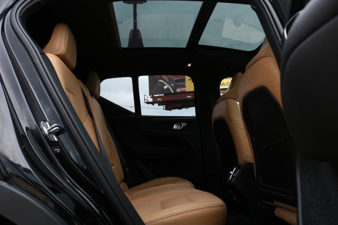 Used 2019 Volvo XC40 T5 Momentum AWD/4WD image 41