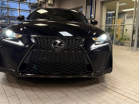 Used 2019 Lexus IS 300 AWD image 5