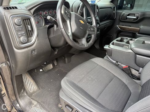 Used 2021 Chevrolet Silverado 3500 LT w/ Convenience Package AWD/4WD image 15