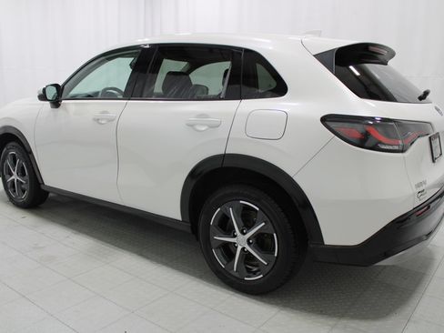 Used 2024 Honda HR-V EX-L image 8