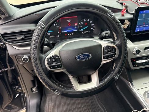 Used 2022 Ford Explorer XLT w/ Equipment Group 202A image 15
