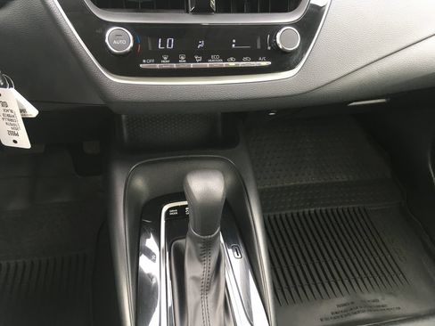 Used 2024 Toyota Corolla LE FWD image 16