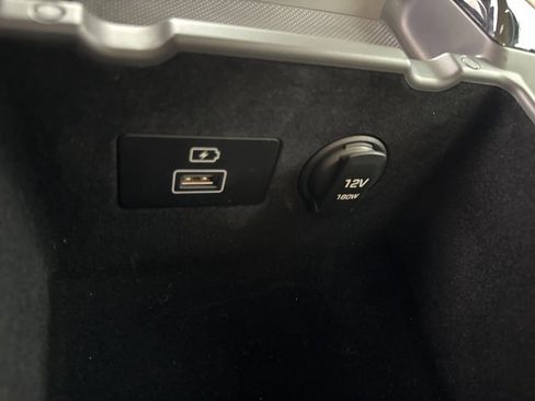 Used 2017 Genesis G90 3.3T Premium image 52