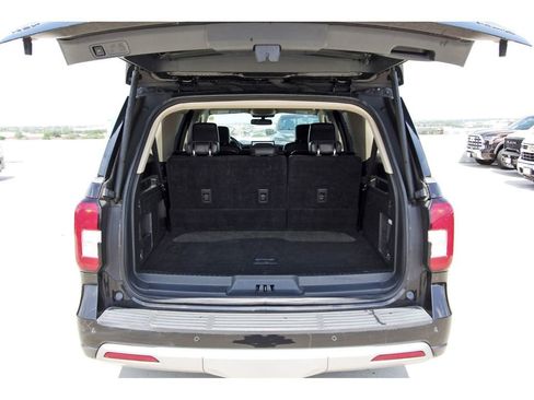 Used 2024 Ford Expedition Max XLT RWD image 29
