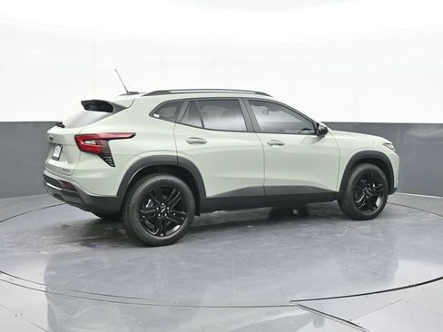 New 2026 Chevrolet Trax ACTIV w/ Driver Confidence Package FWD image 11