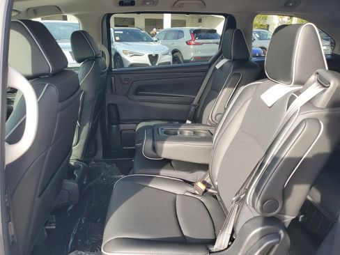 New 2026 Honda Odyssey Elite image 14