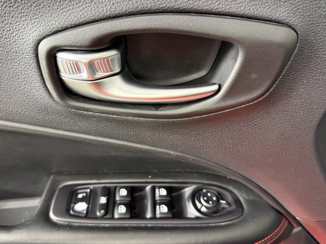 Used 2020 Jeep Compass Trailhawk AWD/4WD image 20