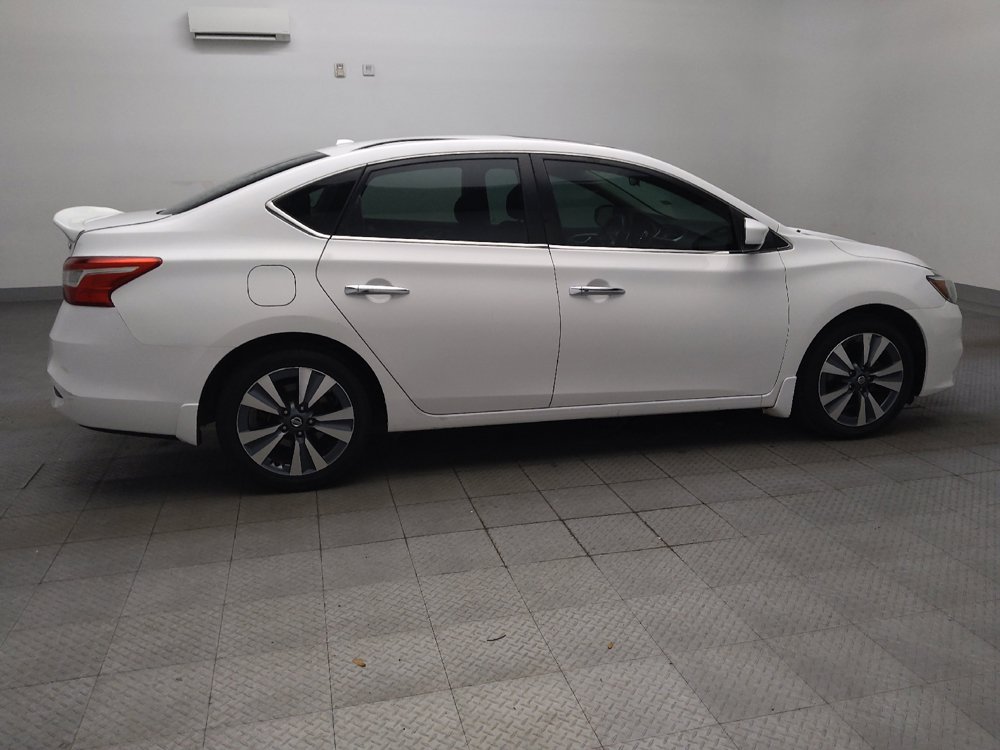 Used 2019 Nissan Sentra SV w/ Special Edition Package FWD image 10