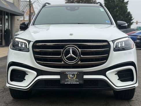 Used 2024 Mercedes-Benz GLS 450 4MATIC w/ AMG Line Exterior image 8