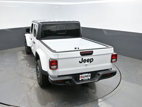 New 2026 Jeep Gladiator Sport image 32