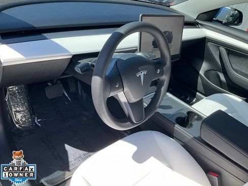 Used 2022 Tesla Model 3 Long Range AWD/4WD image 21