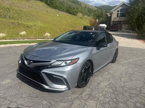 Used 2023 Toyota Camry XSE FWD image 2