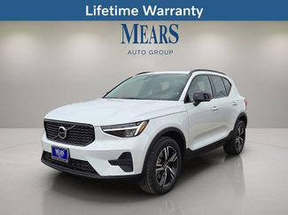 New 2026 Volvo XC40 B5 Core video 1