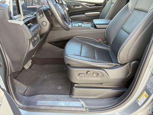 Certified 2023 Cadillac Escalade Sport AWD/4WD image 4