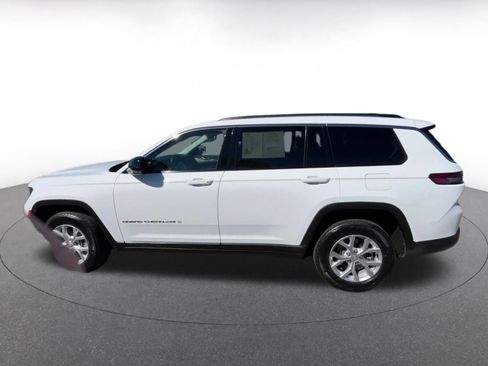 Used 2023 Jeep Grand Cherokee L Limited image 9