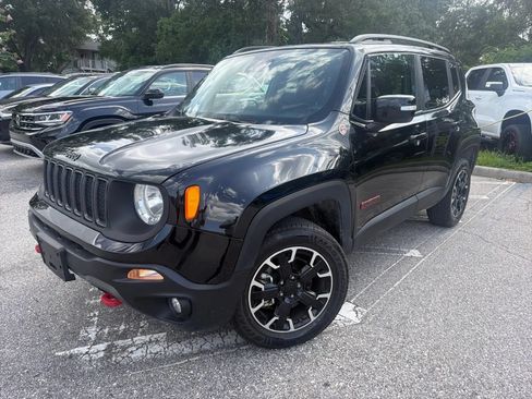 Used 2023 Jeep Renegade Trailhawk AWD/4WD image 2