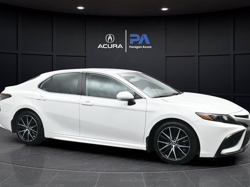 Used 2023 Toyota Camry SE FWD image 31