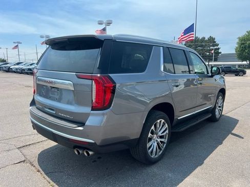Used 2021 GMC Yukon Denali w/ Advanced Technology Package AWD/4WD image 5