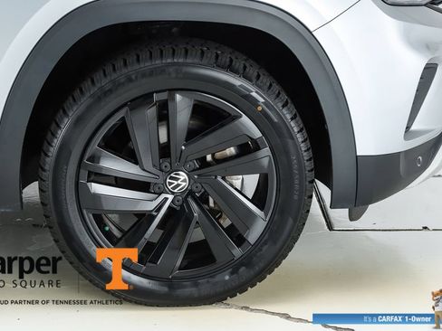 Used 2022 Volkswagen Atlas Cross Sport SE w/ Panoramic Sunroof Package FWD image 51