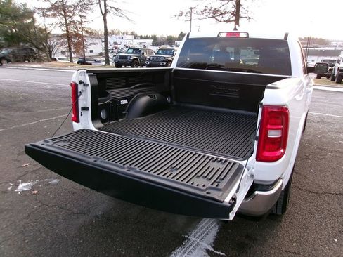 Certified 2025 RAM 1500 Laramie image 21