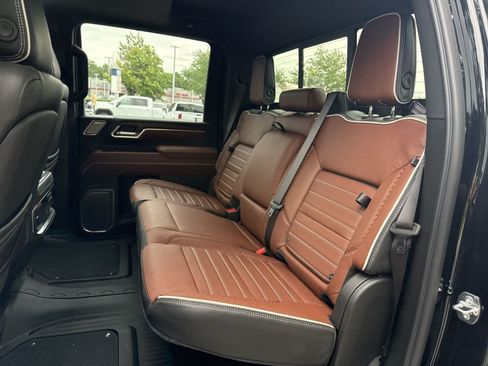 New 2026 GMC Sierra 3500 Denali Ultimate AWD/4WD image 19