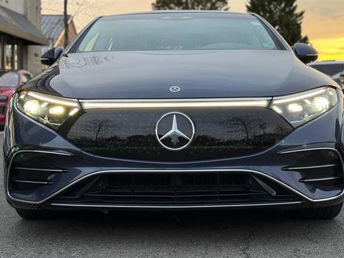 Used 2023 Mercedes-Benz EQS 580 4MATIC Sedan image 4