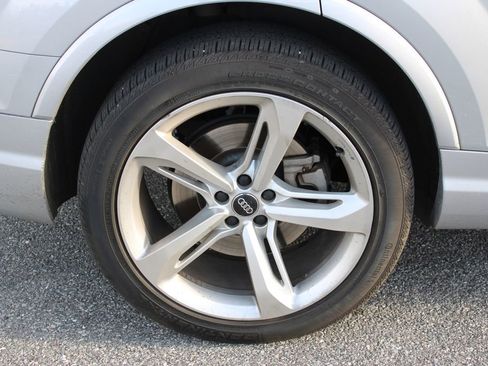 Used 2019 Audi Q7 3.0T Prestige image 36