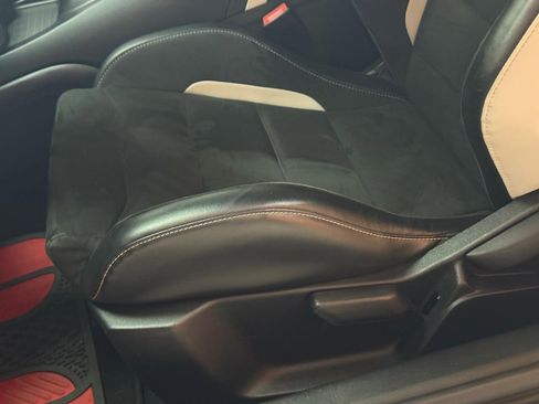 Used 2020 Ford Mustang Shelby GT500 w/ Carbon Fiber Track Pack image 22