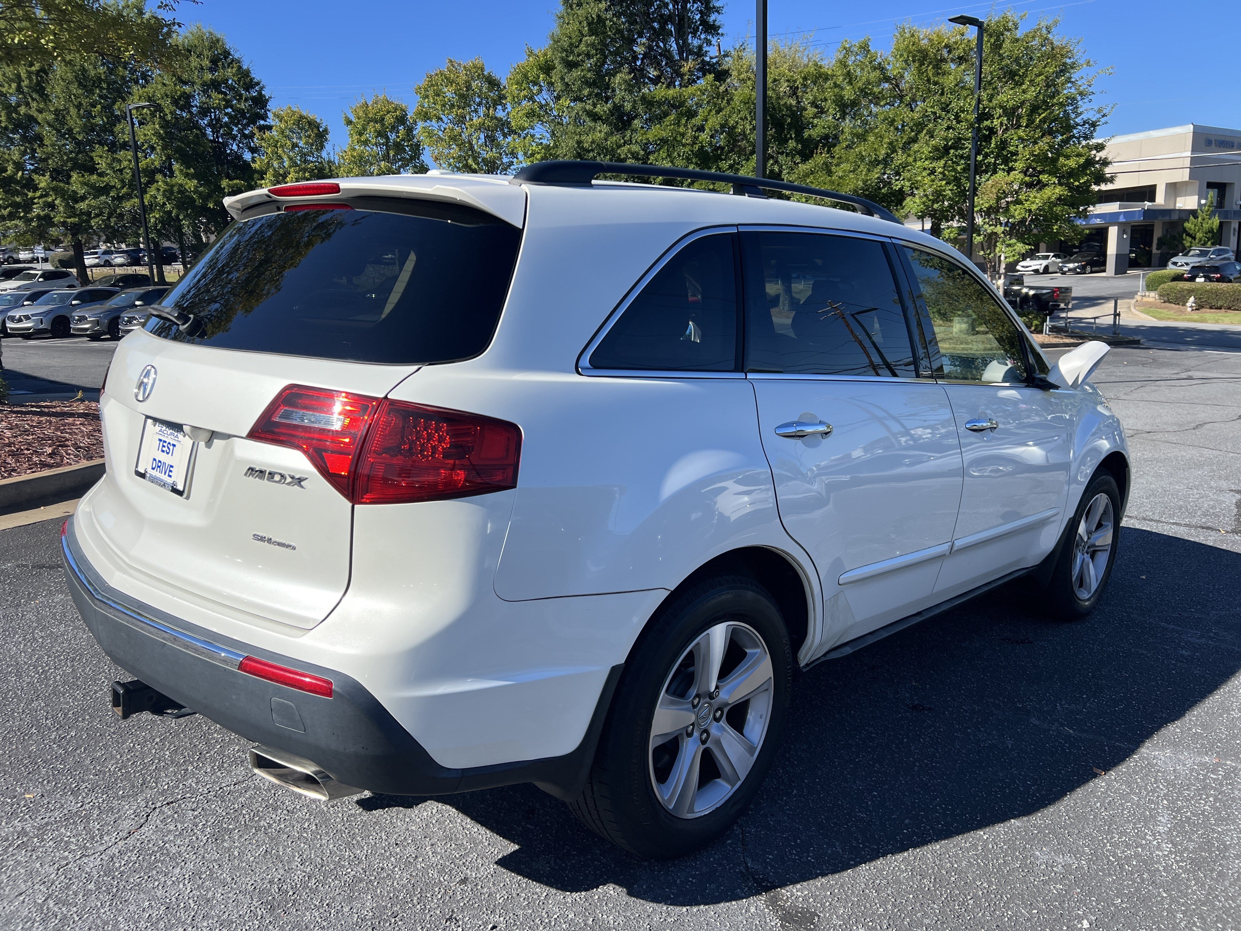 Used 2011 Acura MDX w/ Tech & Entertainment Pkg AWD/4WD image 5