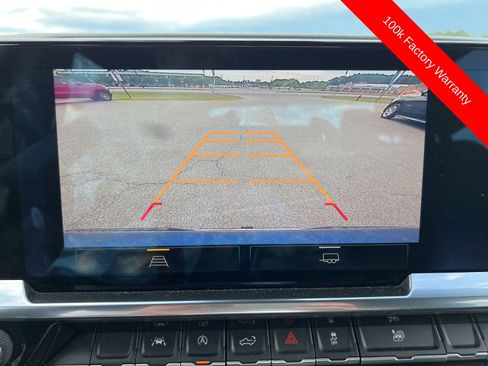 Used 2024 Chevrolet Silverado 1500 LT image 21