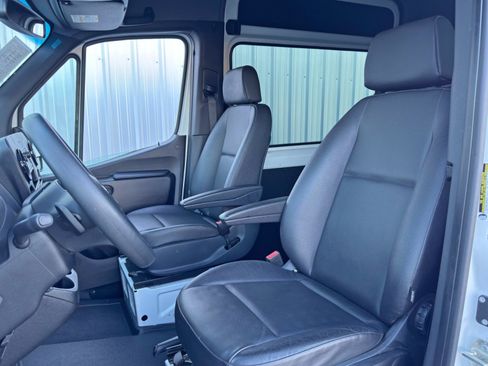 Used 2021 Mercedes-Benz Sprinter 2500 w/ Charging Package, Dashboard image 27