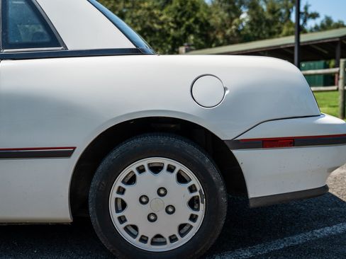 Used 1991 Mercury Capri FWD image 30