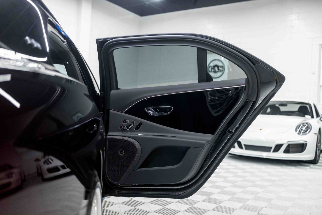 Used 2025 Bentley Flying Spur Plug-In Hybrid AWD/4WD image 72