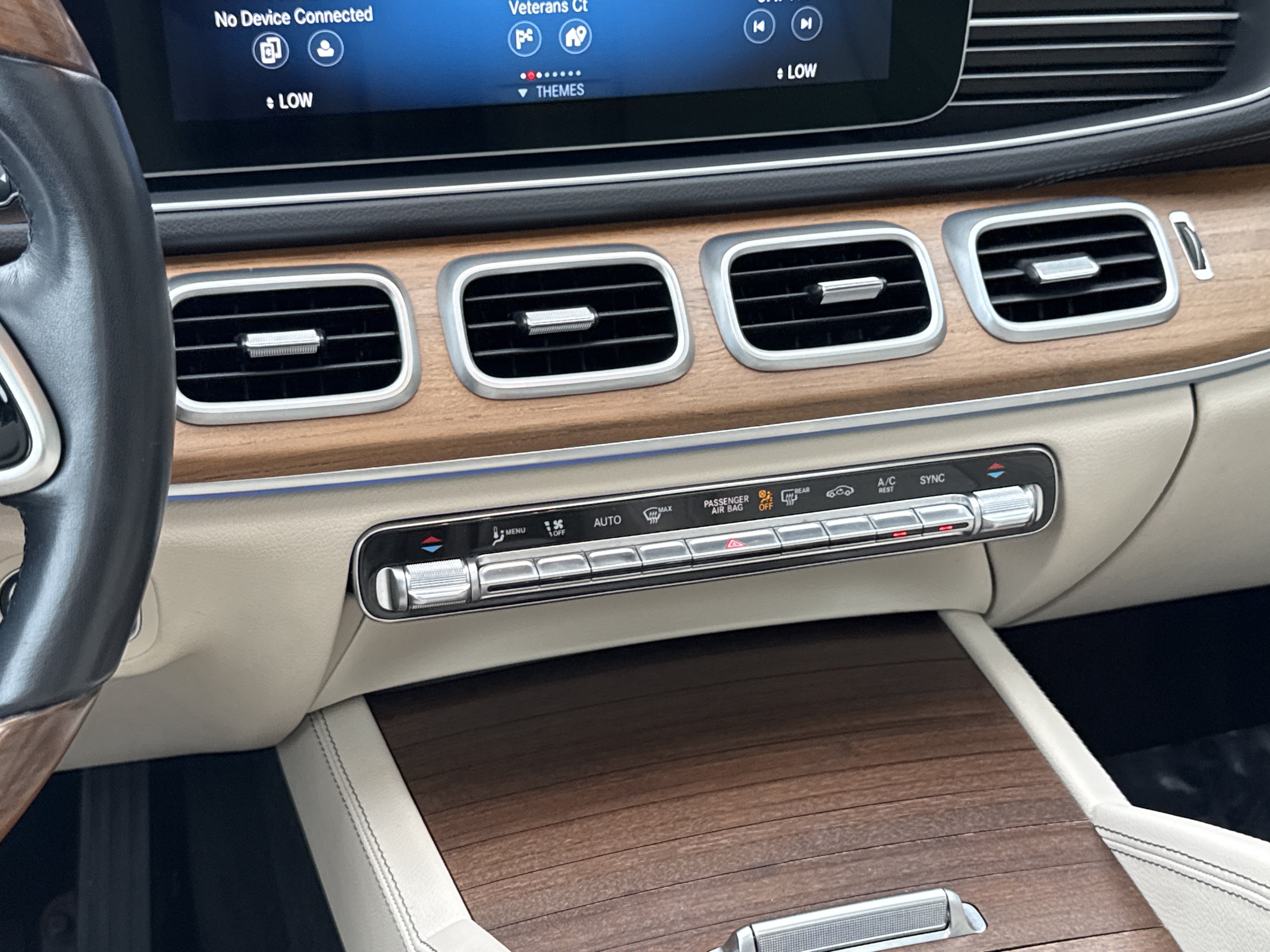 Certified 2022 Mercedes-Benz GLS 450 4MATIC image 40
